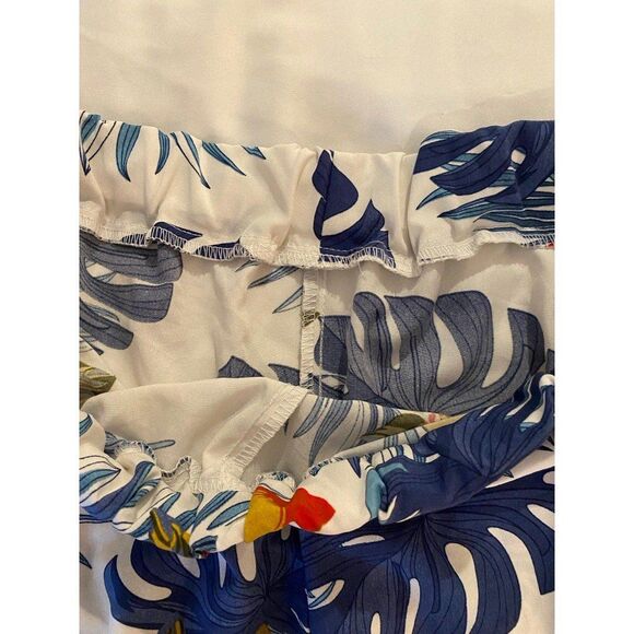 SHEIN Womens Shorts Plus Size XL Silk Like Feel Loose Comfy Hawaiian Print - Picture 2 of 11